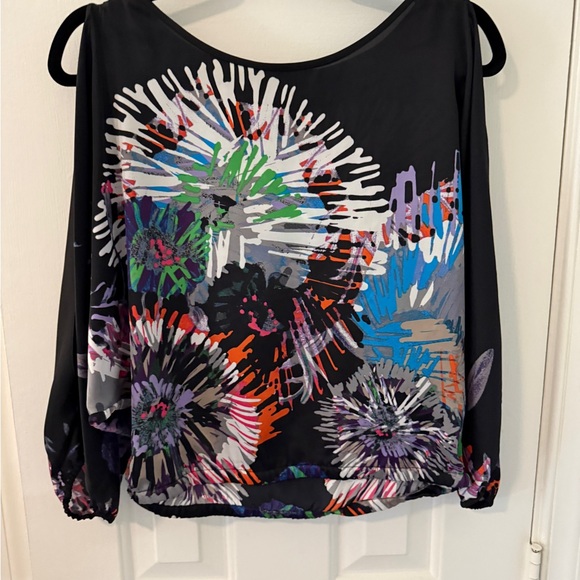 BCBGMAXAZRIA Women's Black Floral Top - Picture 4 of 7